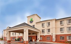 Holiday Inn Express Kansas City Liberty